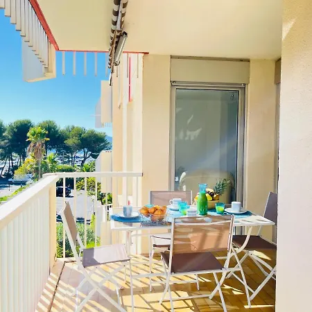 Appartement Tres Bel Face Au Port Santa -piscine Saint-Raphaël