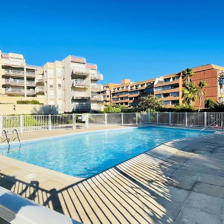 Tres Bel Face Au Port Santa -piscine * Saint-Raphael (Var)