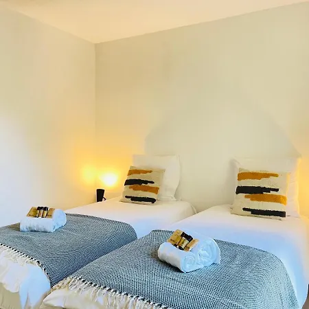 Appartement Tres Bel Face Au Port Santa -piscine *