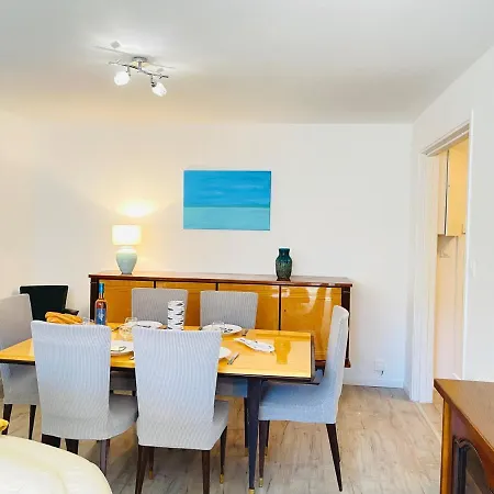 Appartement Tres Bel Face Au Port Santa -piscine