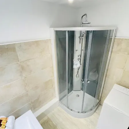 Appartement Tres Bel Face Au Port Santa -piscine Saint-Raphaël