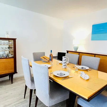 Tres Bel Face Au Port Santa -piscine Apartment