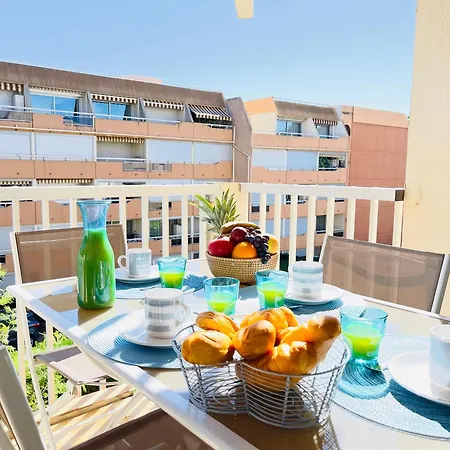Tres Bel Face Au Port Santa -piscine Appartement *